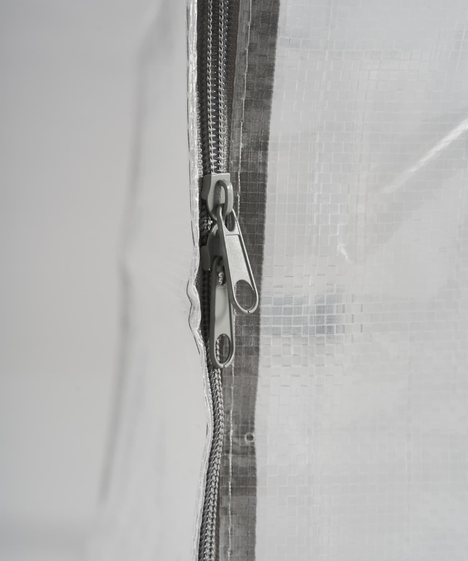 日本代購 - [日本主婦推薦] 半透明多功能衣物收納袋(附提把)-咖啡 (S(26x26x37cm))