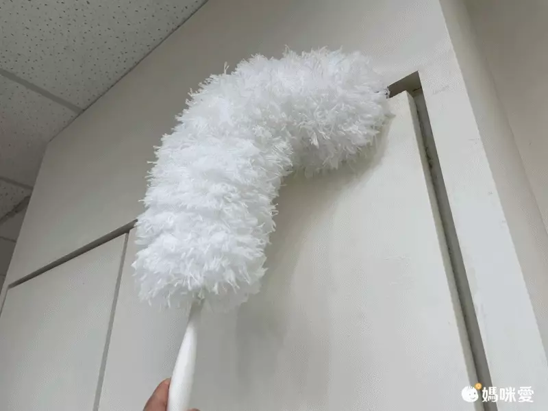 多功能居家清潔掃除套組-常用系列-2節輕巧伸縮桿x1+靜電除塵拖把頭x1+除塵撢頭x1+掃把頭x1+磁磚清潔刷頭x1+海綿刷頭x1+乾巾x3+濕巾x3