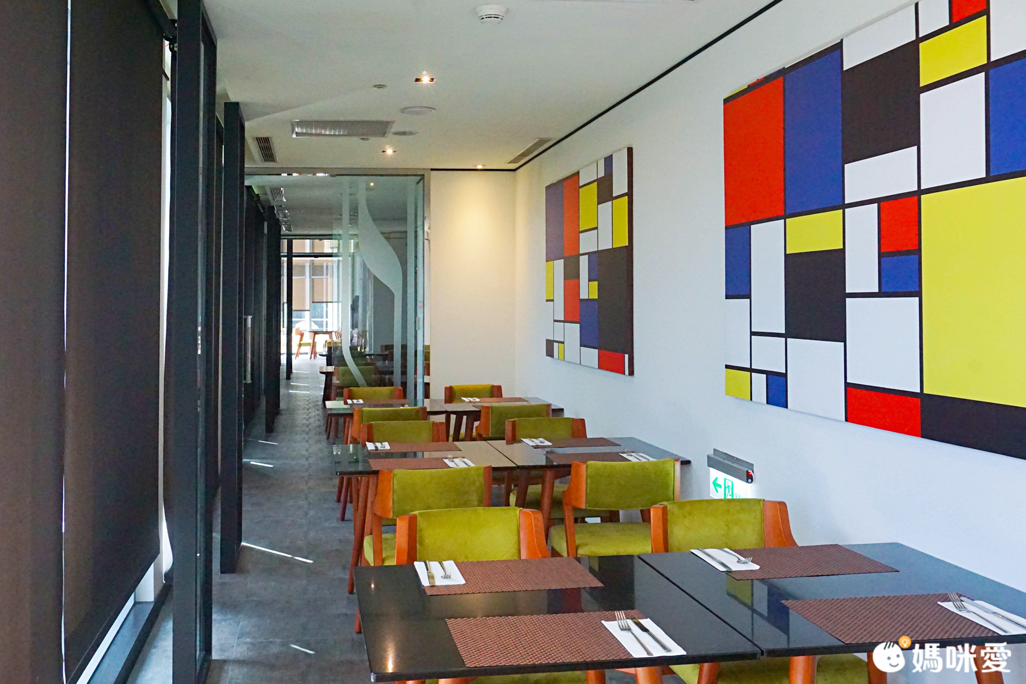 飛機控必追✈【台北諾富特華航桃園機場】二大一小一幼