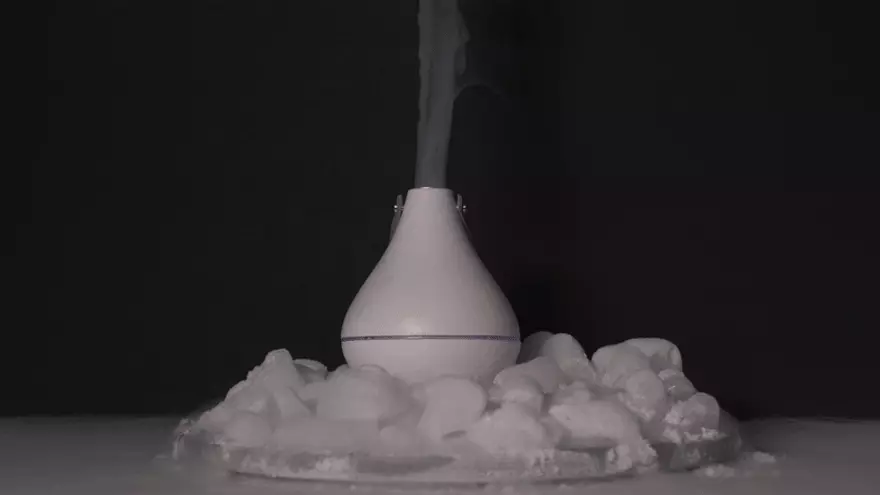 韓國 airberry - 智能衣櫃管理雙機組-除濕/殺菌機X1(附除濕膠球1包3入)，香氛/空氣循環機X1(附春日櫻花香氛片3個)