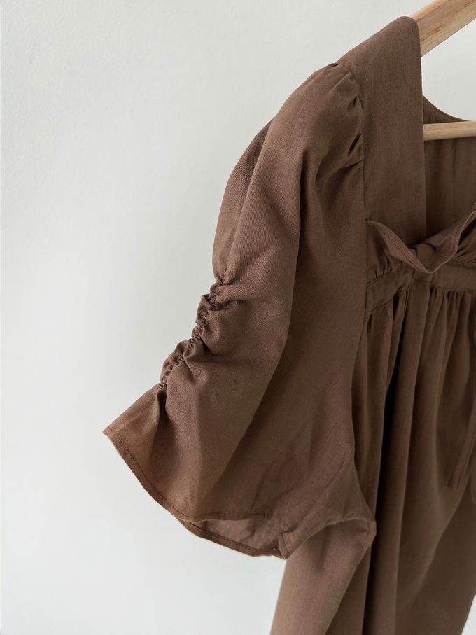 韓國女裝連線 - 波浪方領棉麻短袖上衣-白 (FREE)