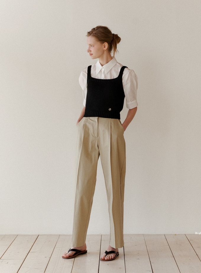 韓國 ANDYOUBROWN - 時尚壓褶直筒長褲-米白