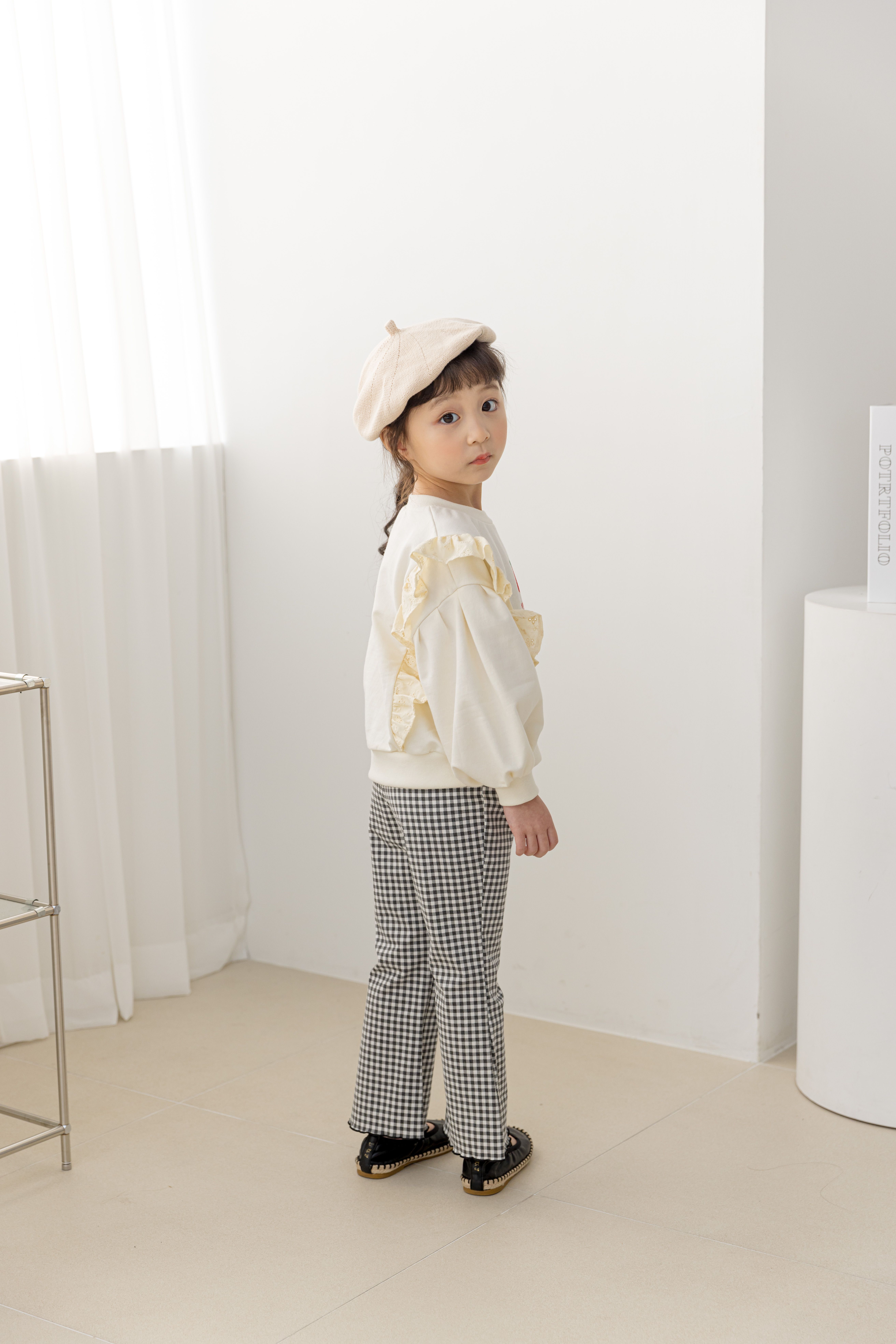 韓國 Orange Mom - 荷葉裝飾蘋果泡泡袖上衣-象牙白