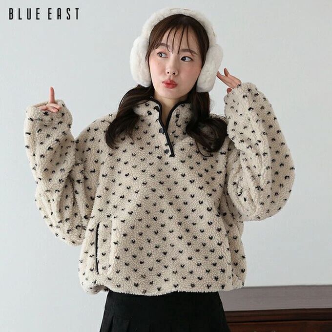 日本 BLUE EAST - 滿版愛心泰迪毛絨溫暖長袖上衣-米白 (M)