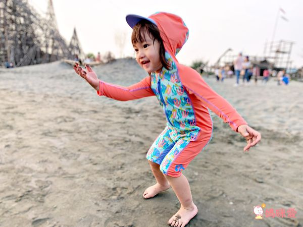 英國 Close - Pop-in嬰兒抗UV連帽海灘裝-鯨魚