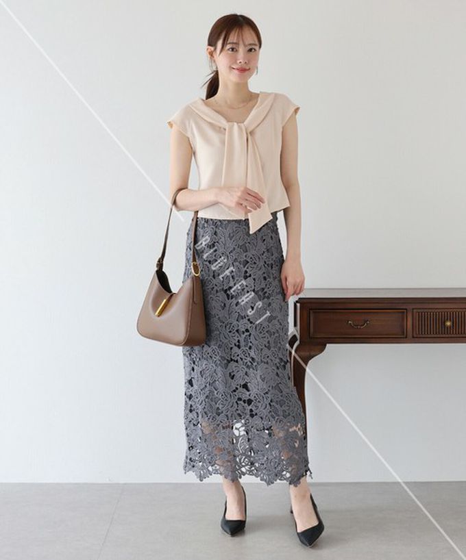 日本 BLUE EAST - 簡潔美型領巾法式袖上衣-煙燻藍 (M)