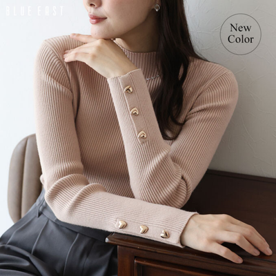 日本 BLUE EAST - 愛心金釦羅紋小高領長袖上衣-嫩粉紅