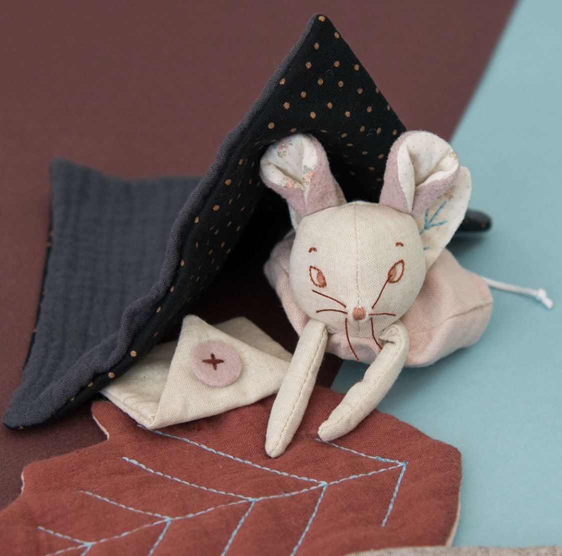 Moulin Roty - 蘋果抱枕 (330*280*100)