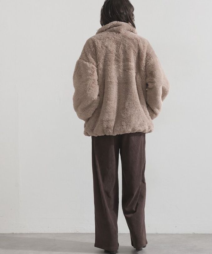 日本 ELENCARE DUE - 奢華毛絨柔軟寬鬆保暖拉鍊外套-淺卡其