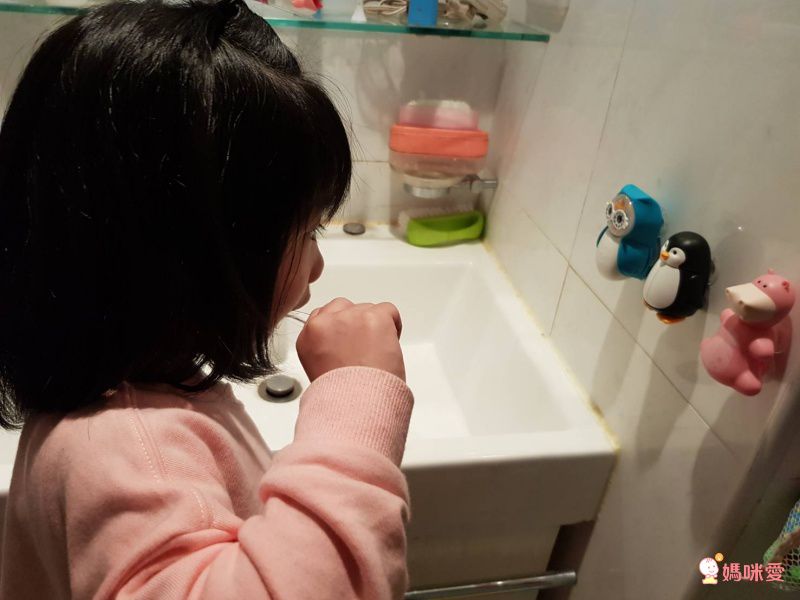 【Flipper 牙刷架】培養刷牙好習慣♡避免飛沫交叉感染