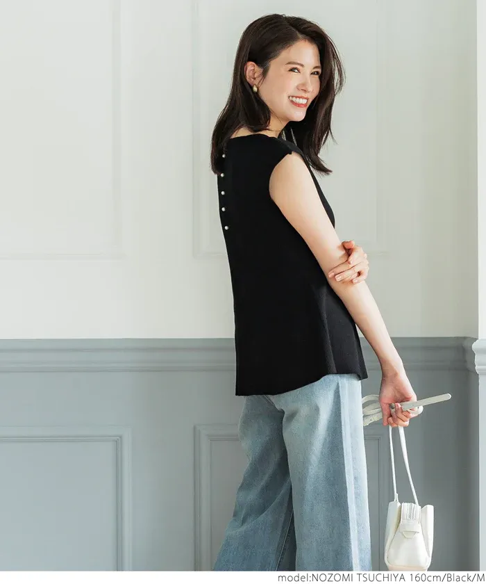 日本 COCA - 珍珠點綴羅紋彈性法式袖上衣-磚紅