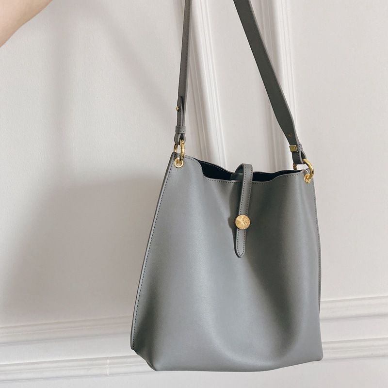 時尚手提/肩揹真皮水桶包-卡其色 (27x29x9.5cm)