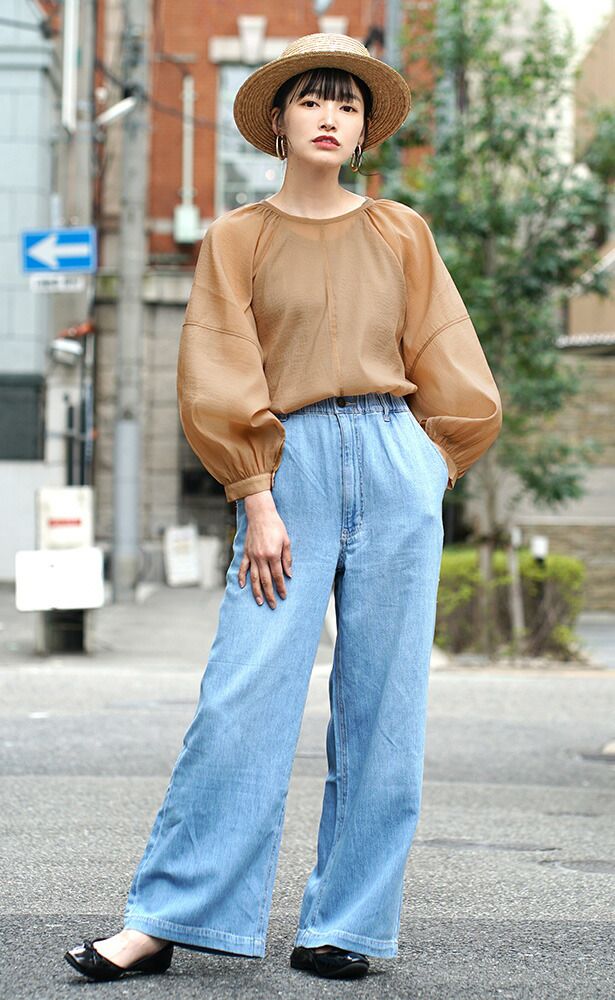 日本 zootie - 空氣感透膚優雅泡泡袖上衣-焦糖棕