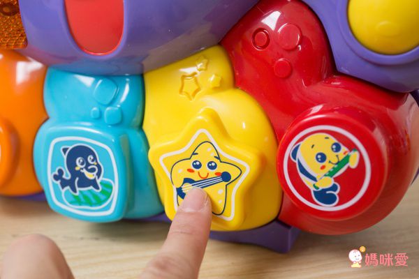 媽咪洗澡神助手♡【英國Vtech ✖ 加拿大MARCUS】歡樂聲光洗澡玩具♡泡泡章魚邊洗澡邊唱歌