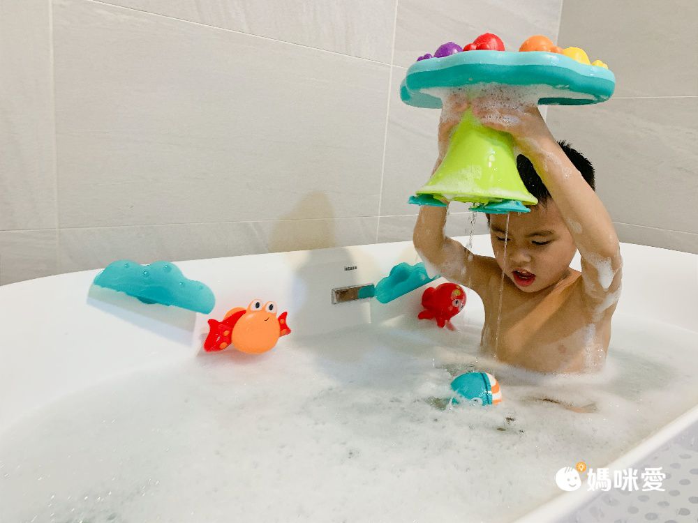 浴室秒變水上樂園【德國 Hape】戲水玩具，孩子愛上洗澡的魔法