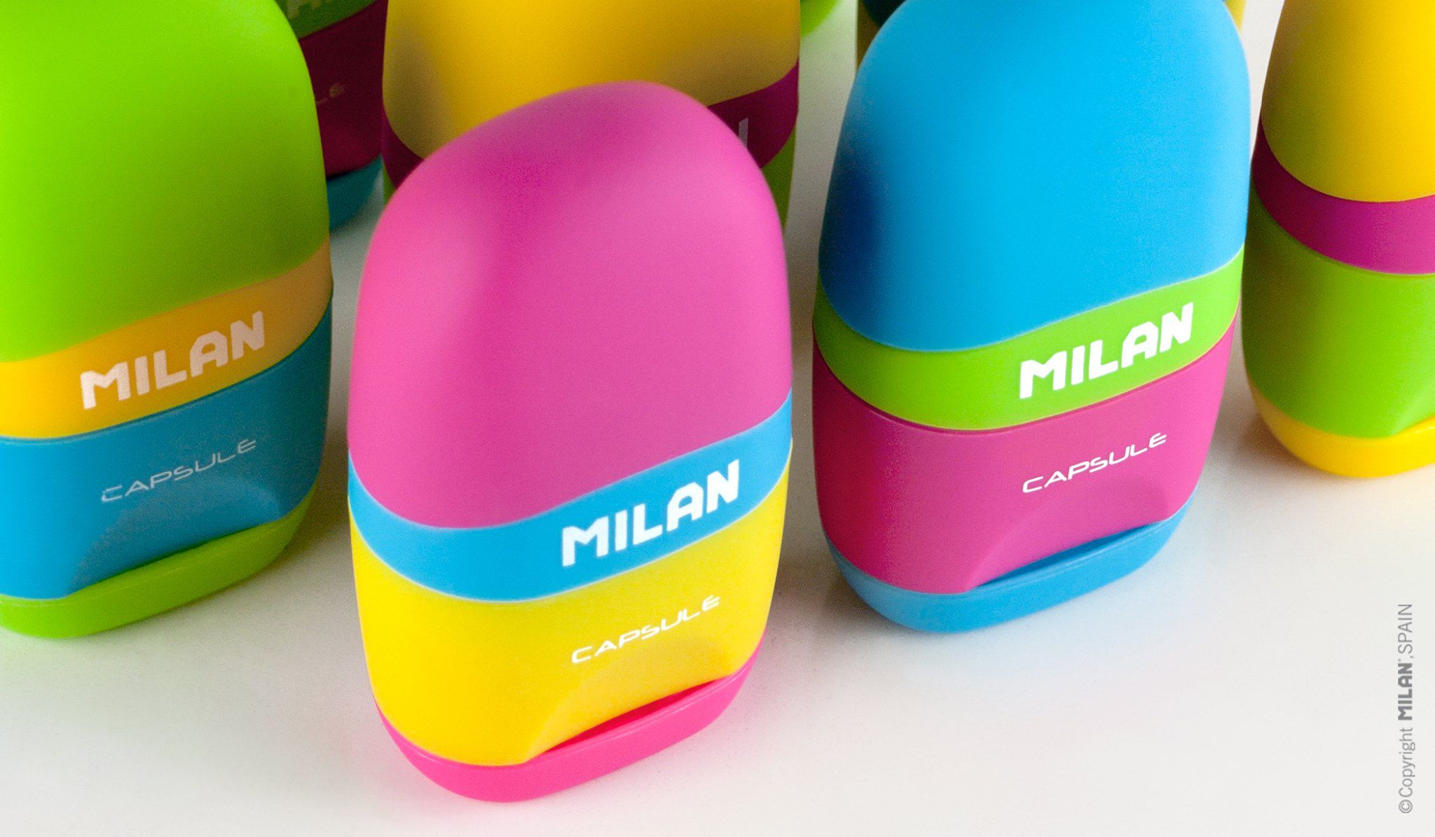 MILAN - 太空膠囊橡皮擦+削筆器_撞色積木(4色隨機一款)