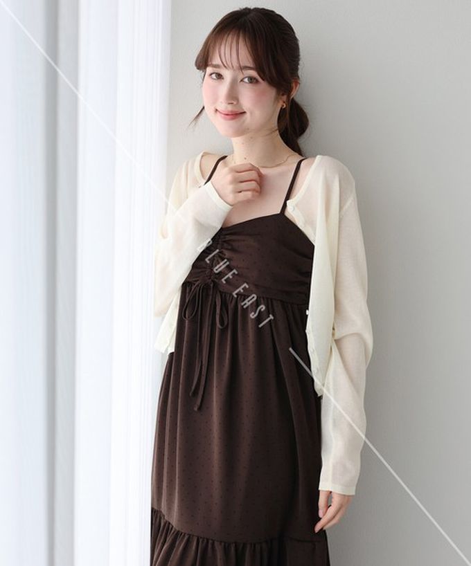 日本 BLUE EAST - 優雅皺摺度假花卉吊帶洋裝-米杏 (M)