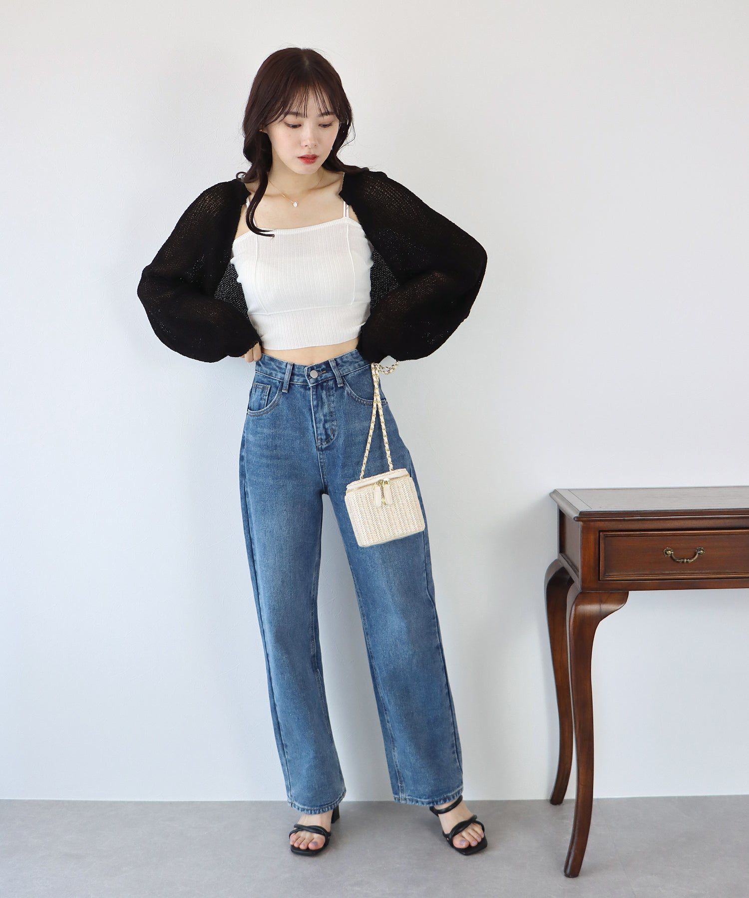 日本 BLUE EAST - 百搭開襟短版針織外套-米杏