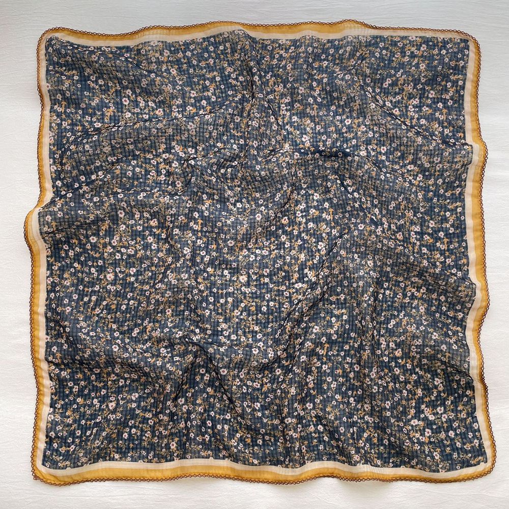法式棉麻披肩方巾-清新小碎花-深藍色 (90x90cm)