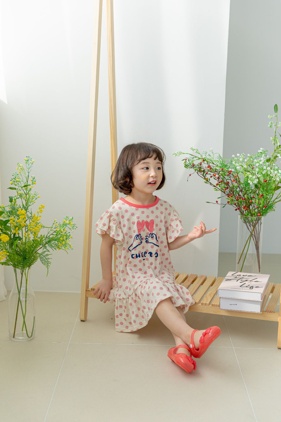 韓國 Orange Mom - 點點愛心手荷葉袖洋裝-粉紅