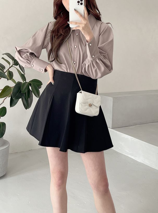 日本 GRL - 光澤感精靈領泡泡袖襯衫-淺米杏