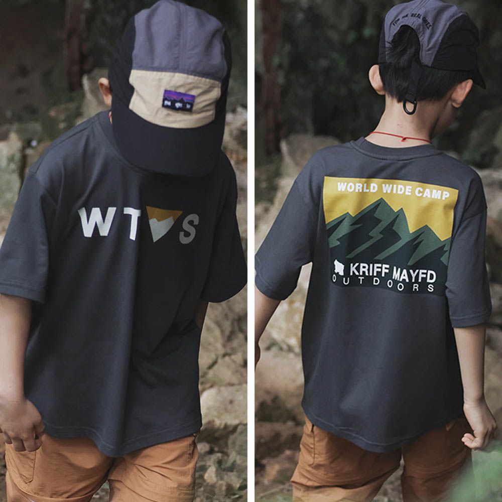 棉質圓領短袖上衣-字母風景-深灰色