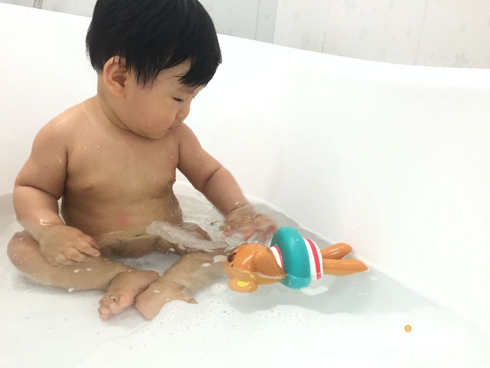 浴室秒變水上樂園【德國 Hape】戲水玩具，孩子愛上洗澡的魔法