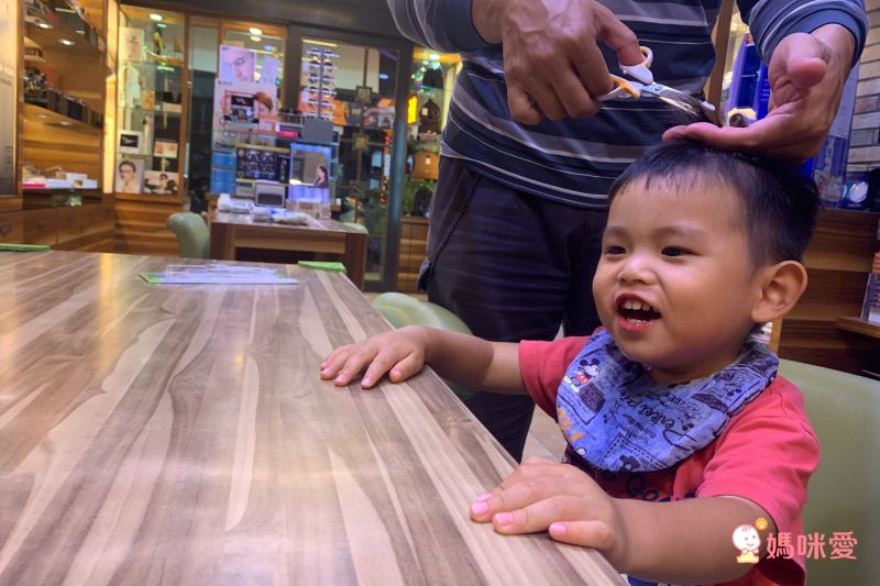 akachan honpo - 新手爸爸也OK！幼兒理髮剪刀