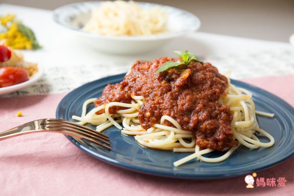 Q彈小麥麵條x獨特醬汁【佐佐義】安心義大利麵、漢堡排