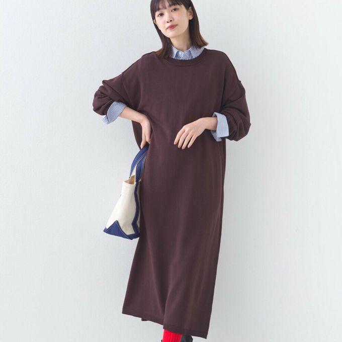 日本 OMNES - 落肩優雅柔滑嫘縈素色長袖洋裝-紅