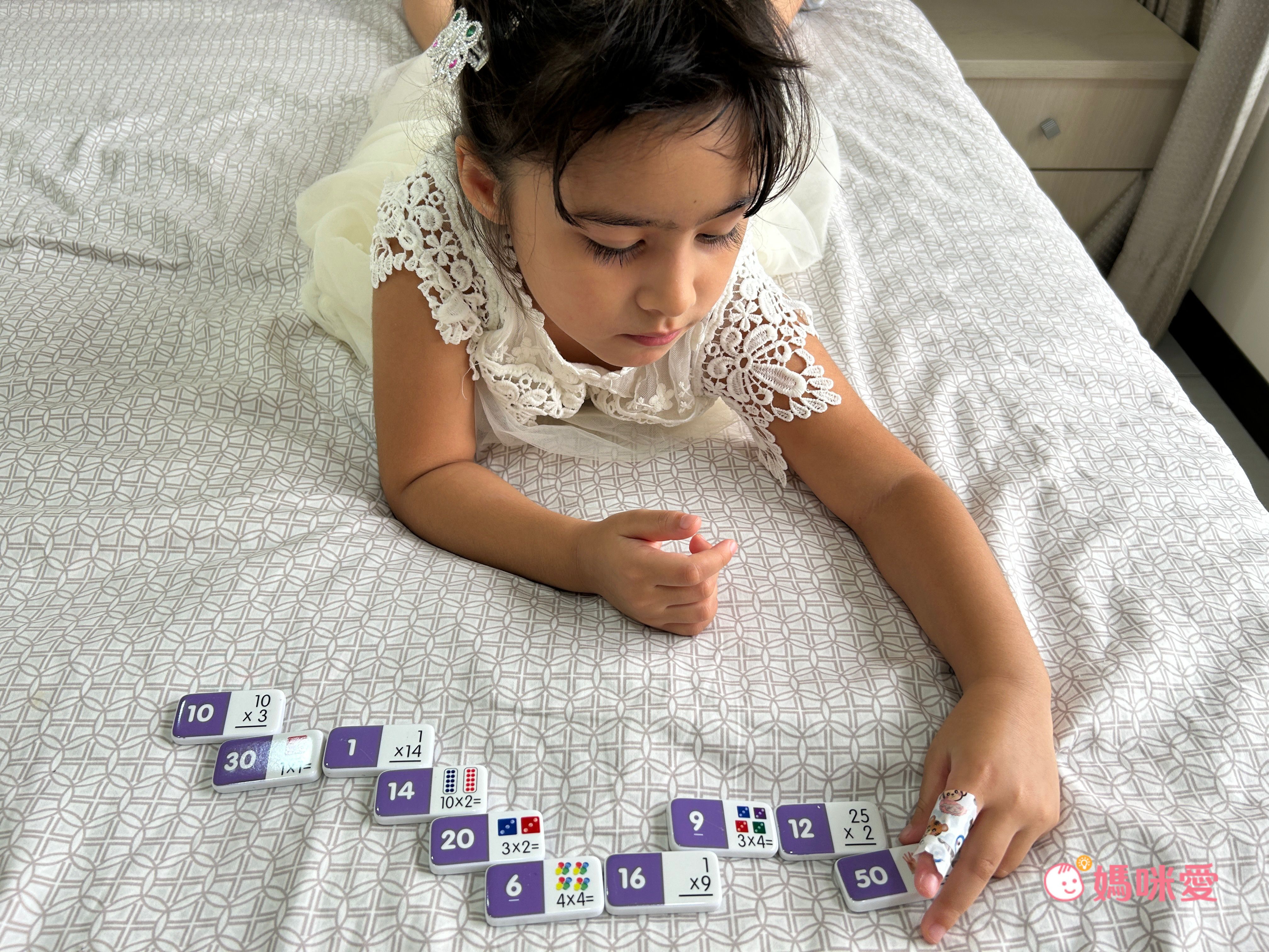 Junior Learning - 骨牌接龍遊戲-等價關係