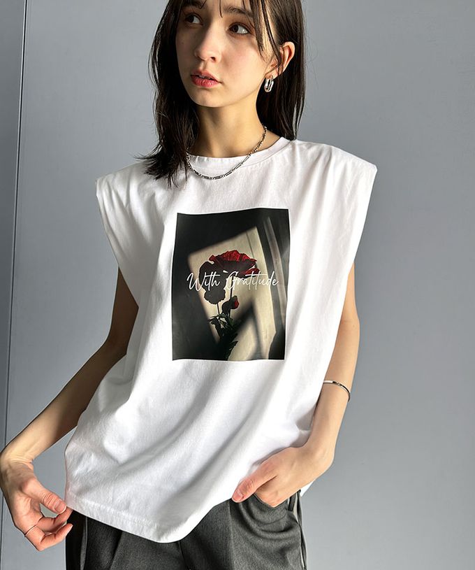 日本 Classical Elf - 華麗花朵俐落感法式袖上衣-炭灰