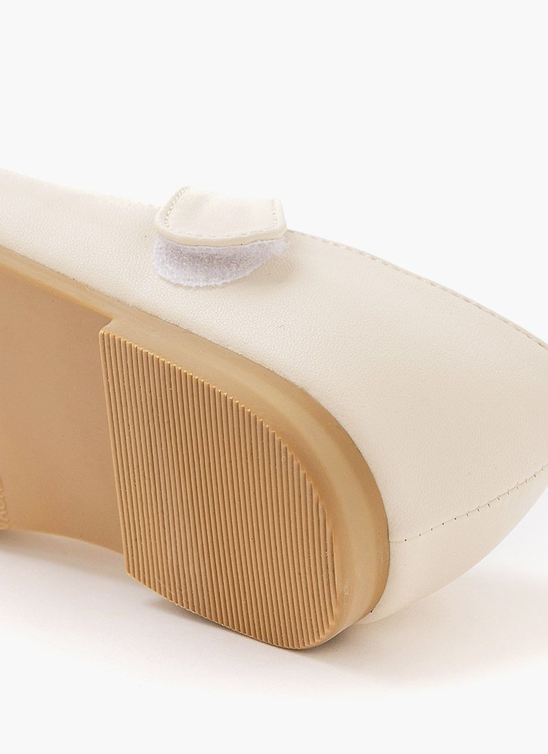 韓國 OZKIZ - 開心花朵皮鞋