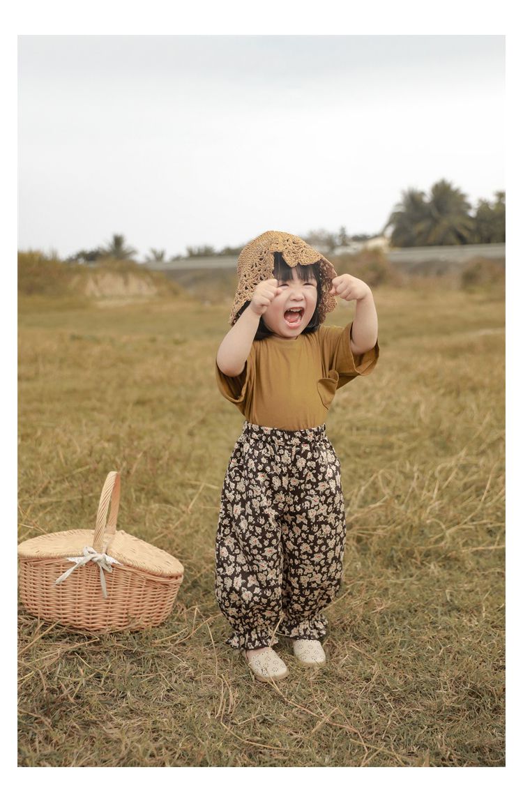 荷葉邊束口防蚊褲-滿版花花-黃色