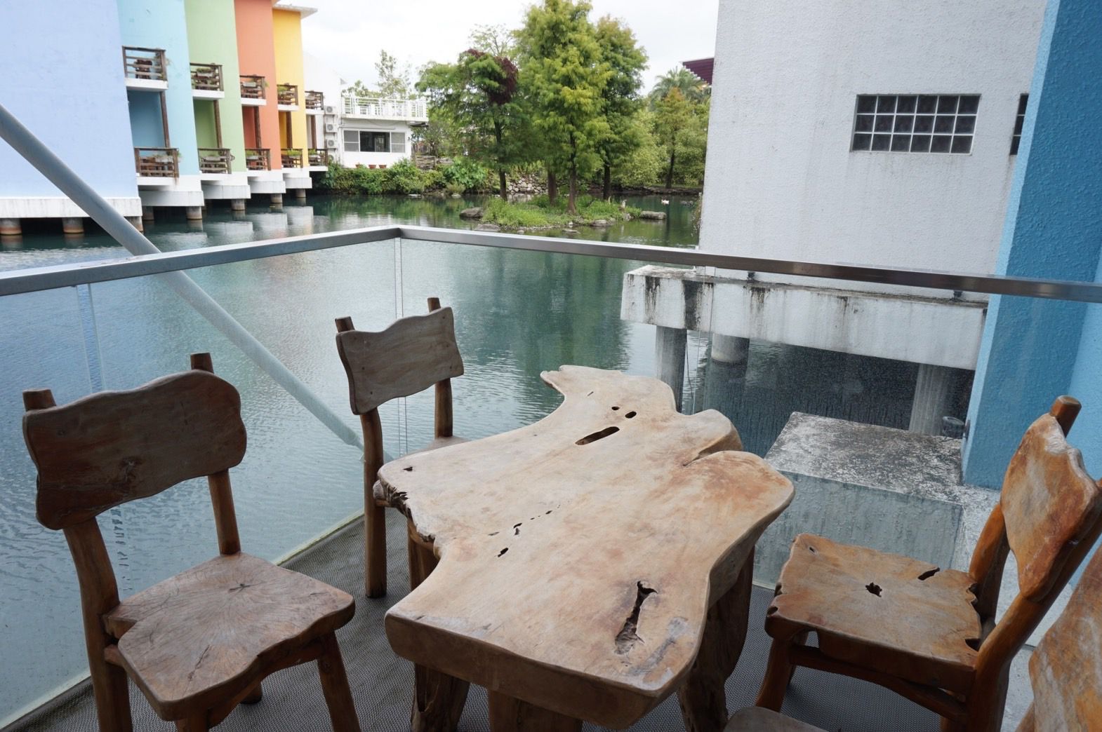 宜蘭水岸森林 - 『媽咪愛特談』平日綠光森林雙人房一泊一食住宿券-優惠效期一年