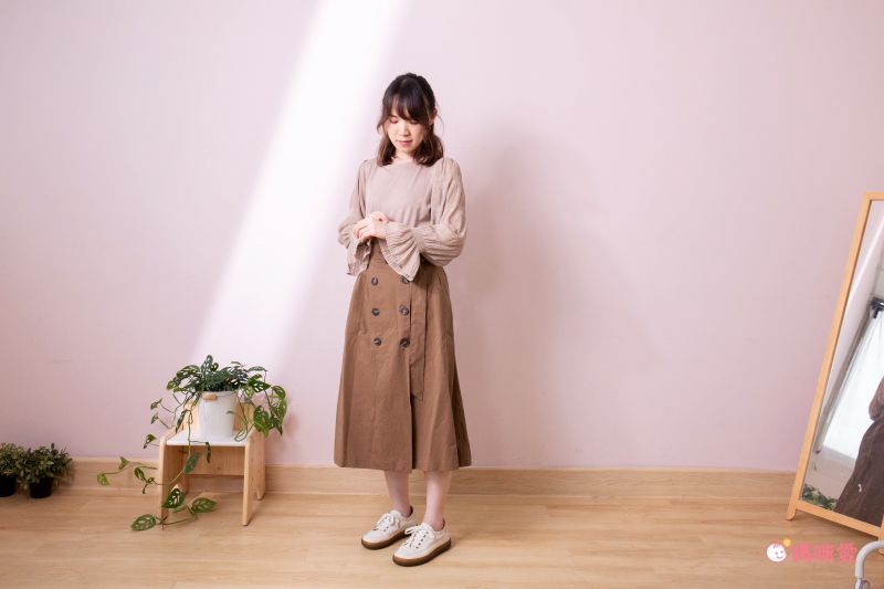 日本 Bou Jeloud - 異材質拼接百摺長袖上衣-萊姆黃