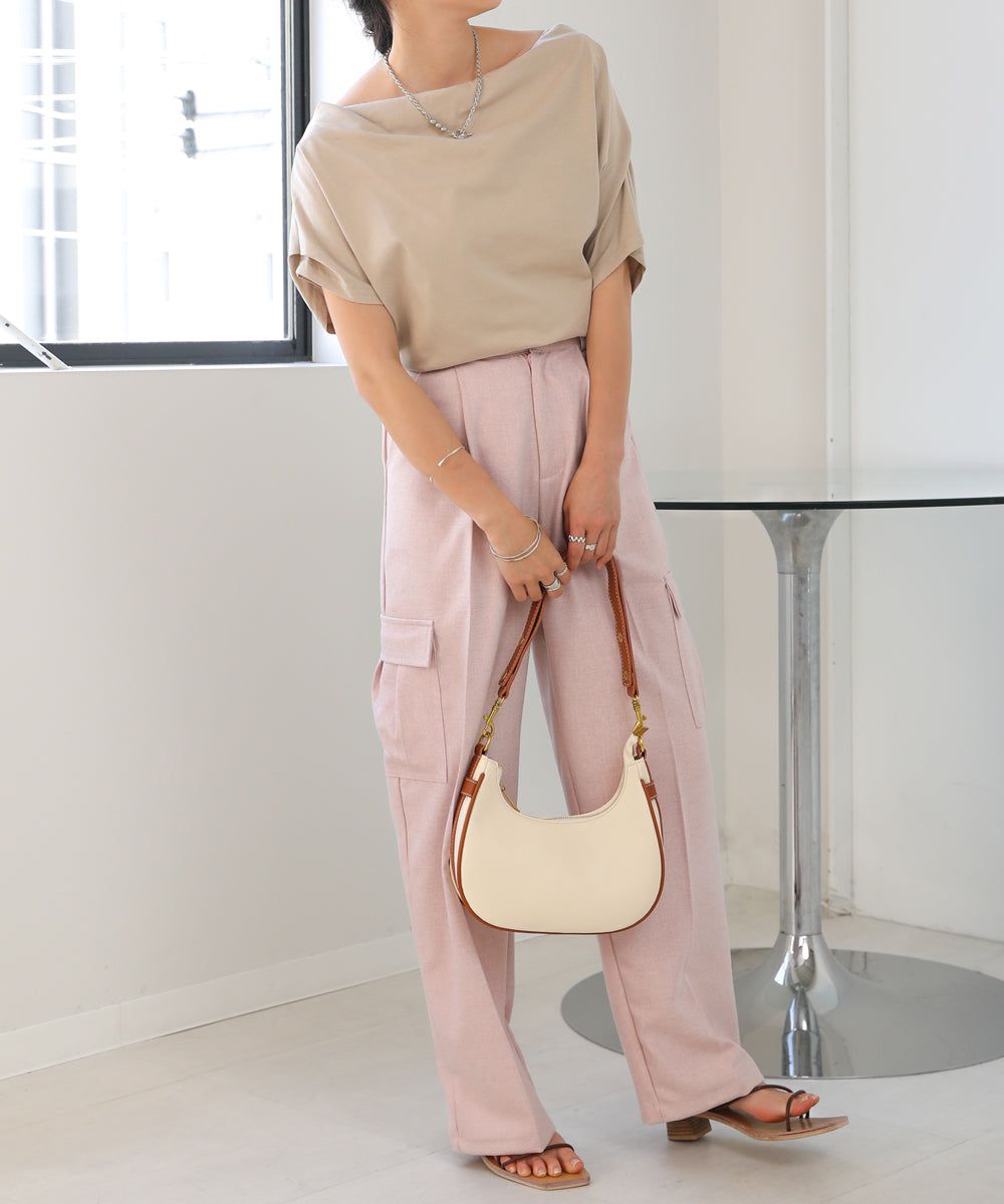 日本 Bab - 不對稱落肩設計短袖上衣-淺藍紫