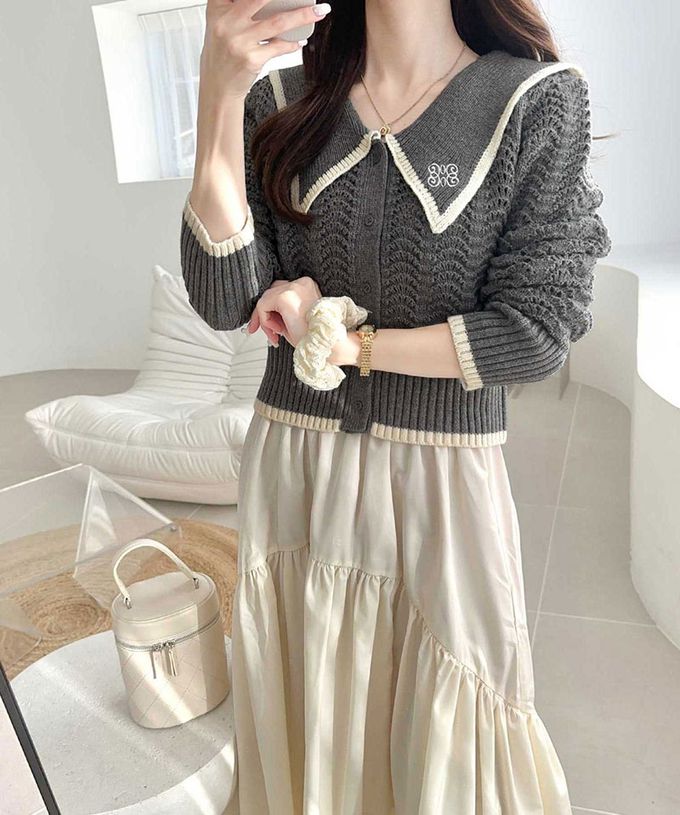 日本 Classical Elf - mily bilet 復古氣質領洞洞針織上衣-灰