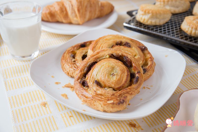 最後一團！【Le Beurre】法國空運直送麵包 ✦ 奶油可頌/蘋果酥/香草卡士達