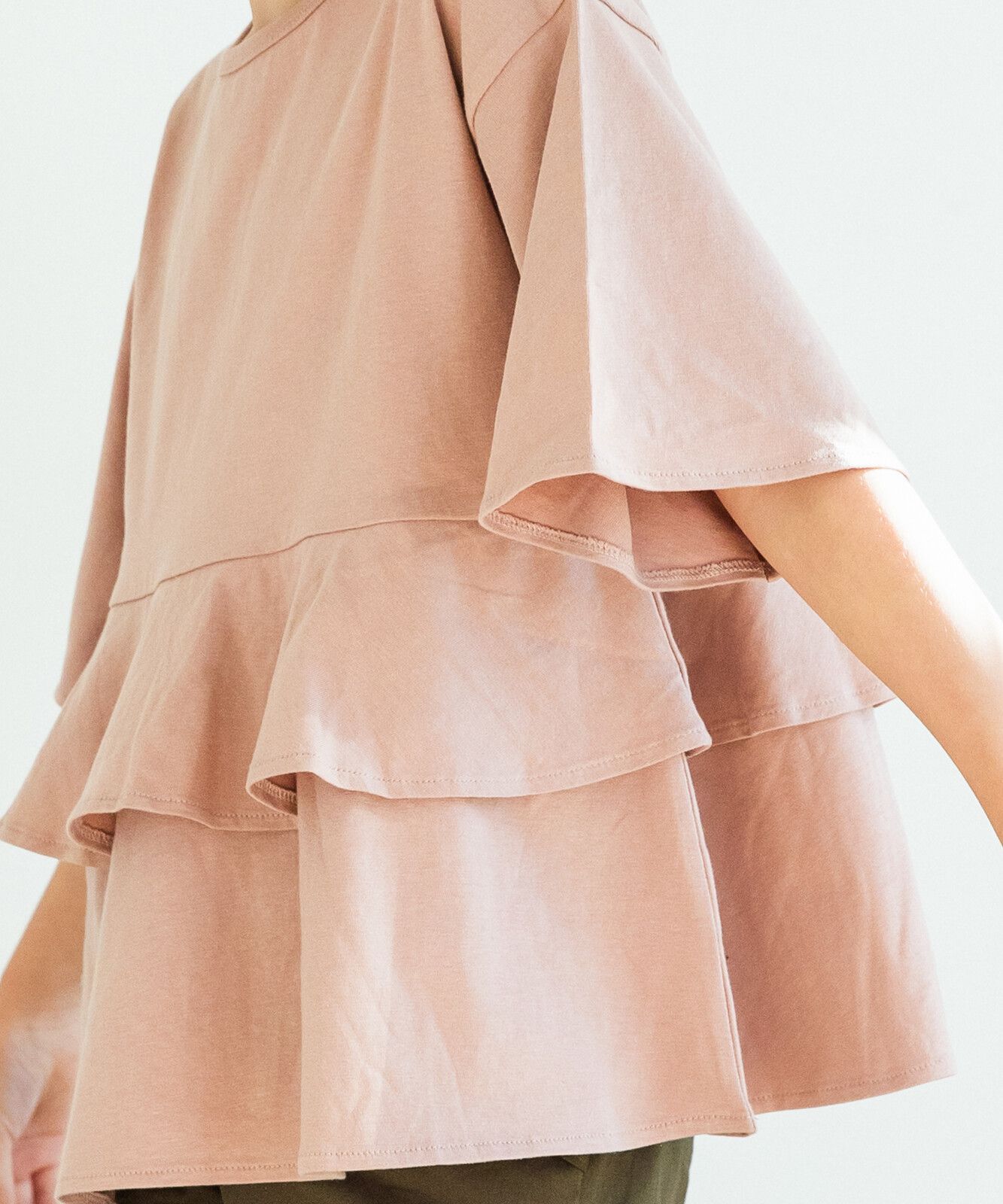 日本 PAIRMANON - 100%柔棉 拼接短T-浪漫荷葉衣襬-淺杏