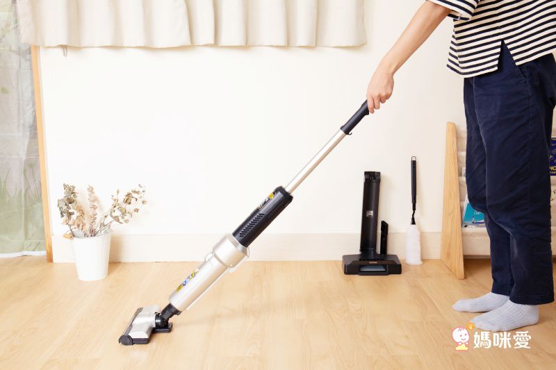 日本 IRIS OHYAMA - 3倍氣旋智能無線吸塵器-獨家加贈集塵袋25個-金屬銀-IC-SLDCP5-S