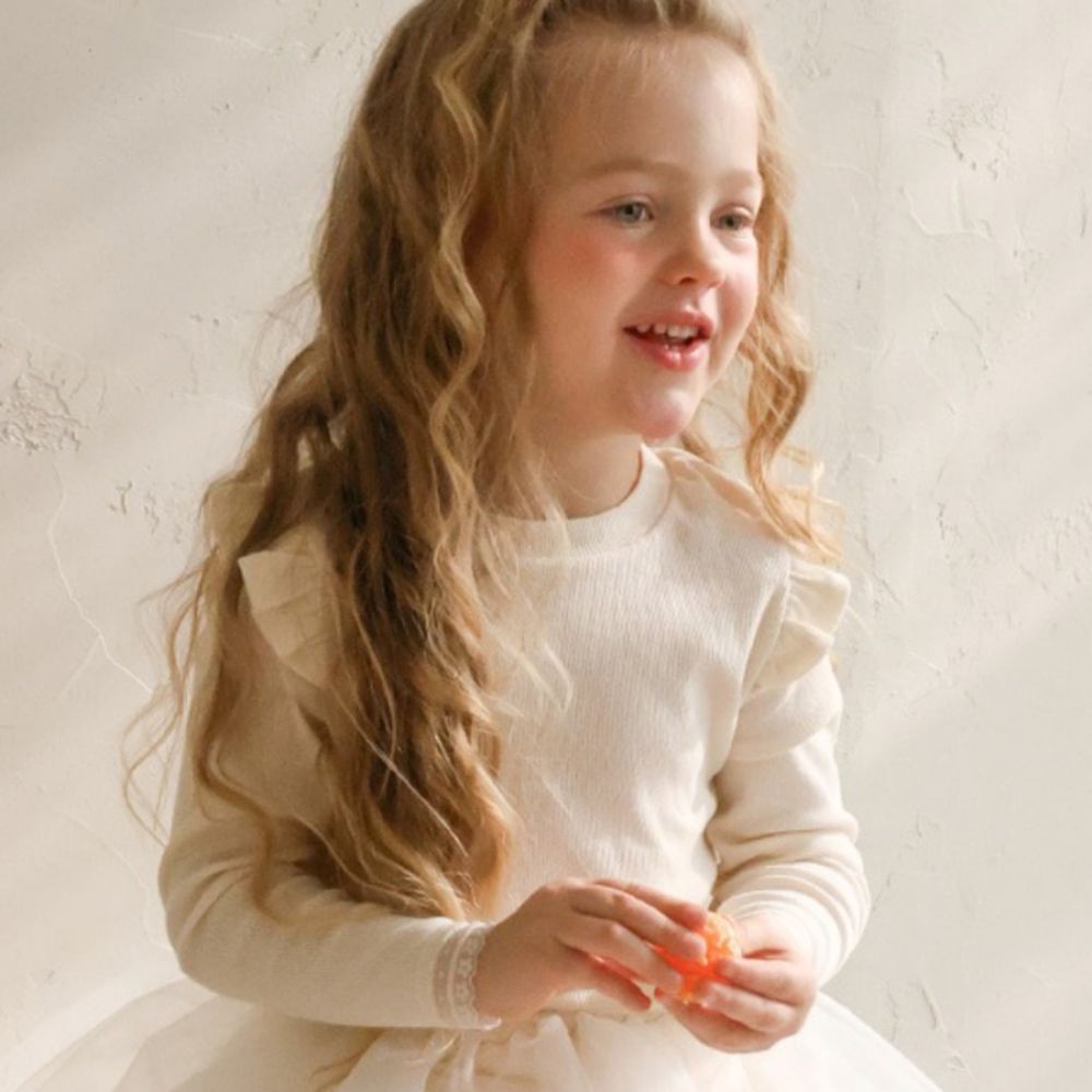 Puellaflo 精緻蕾絲袖口彈力長袖上衣-米白