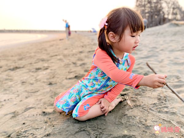 英國 Close - Pop-in嬰兒抗UV連帽海灘裝-鯨魚