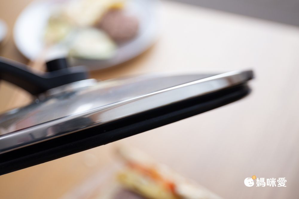 減少85%油煙！韓國製【SmileÜ 微笑出氣鍋】​加速料理時間