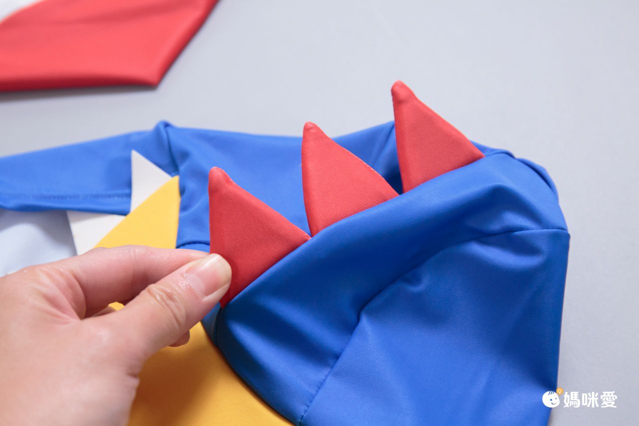 男寶長袖泳裝套裝(附帽子)-快樂恐龍-紅+白+藍