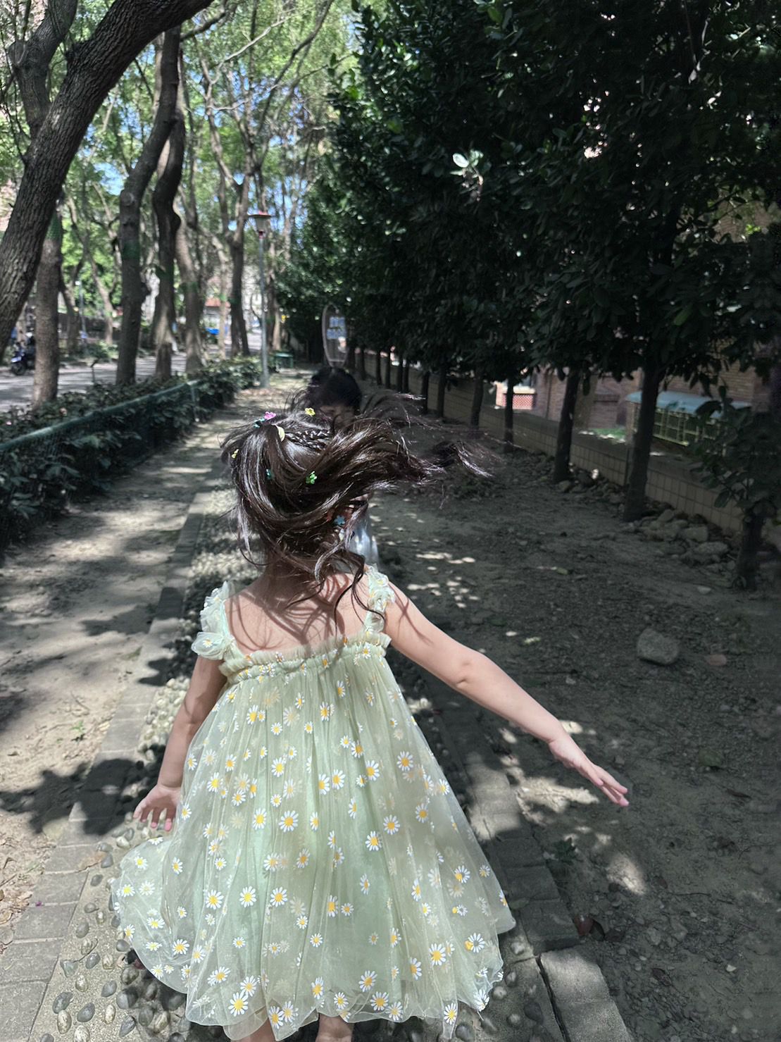 甜美吊帶連身紗裙洋裝-紅色鳳梨-粉色