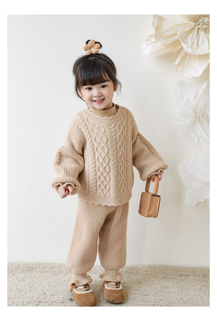 TONGMO - 復古針織花邊長褲-卡其色