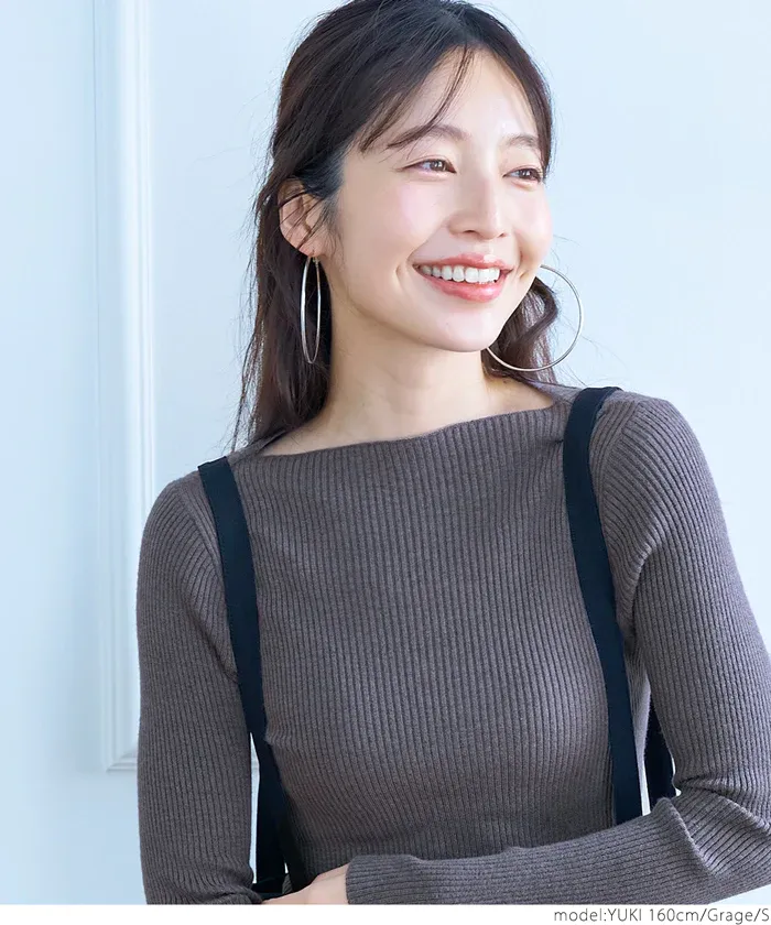 日本 COCA - 輕量柔軟 船型領薄針織上衣-高原綠