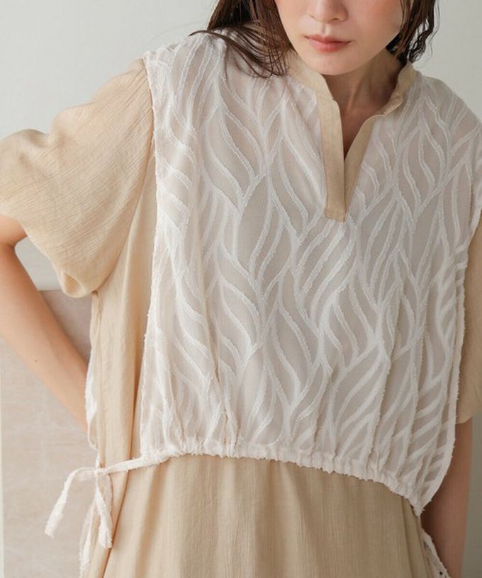 日本 Bab - 輕盈蕾絲緹花多層次短袖洋裝-卡其杏