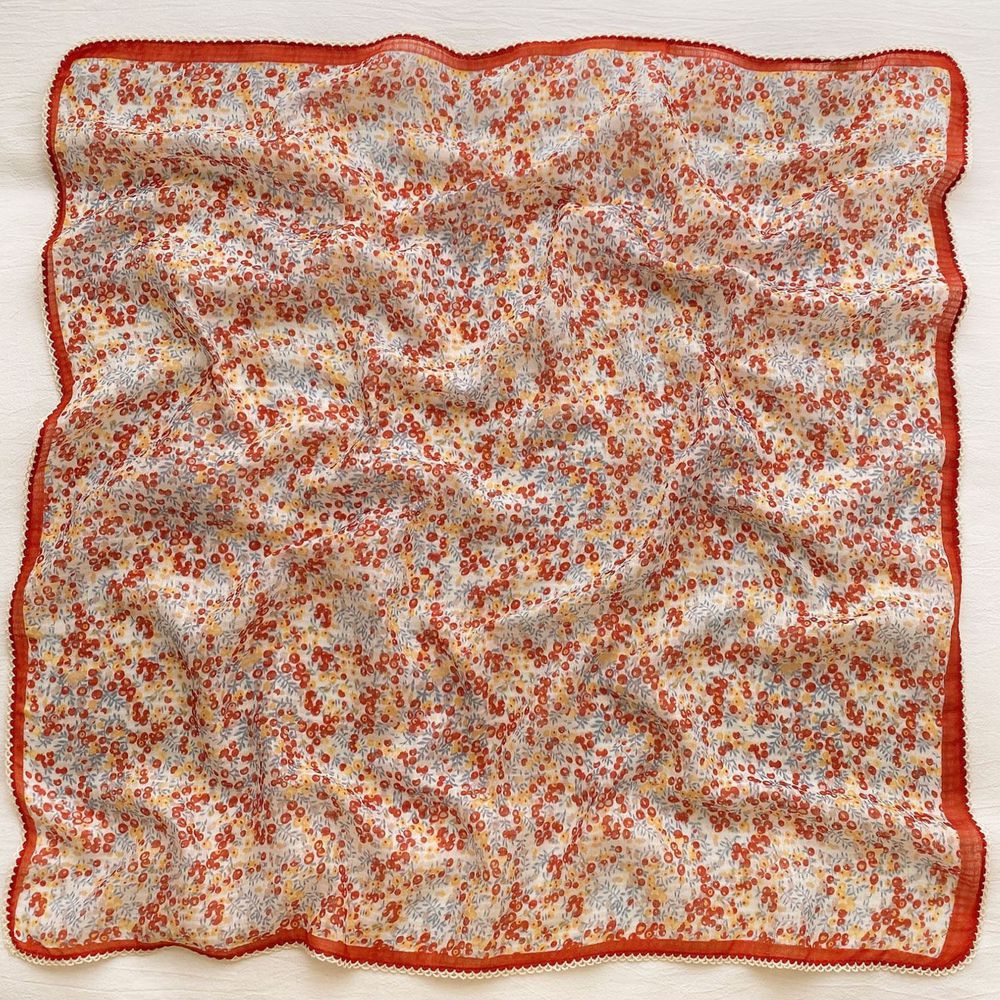 法式棉麻披肩方巾-清新小碎花-紅藍色 (90x90cm)